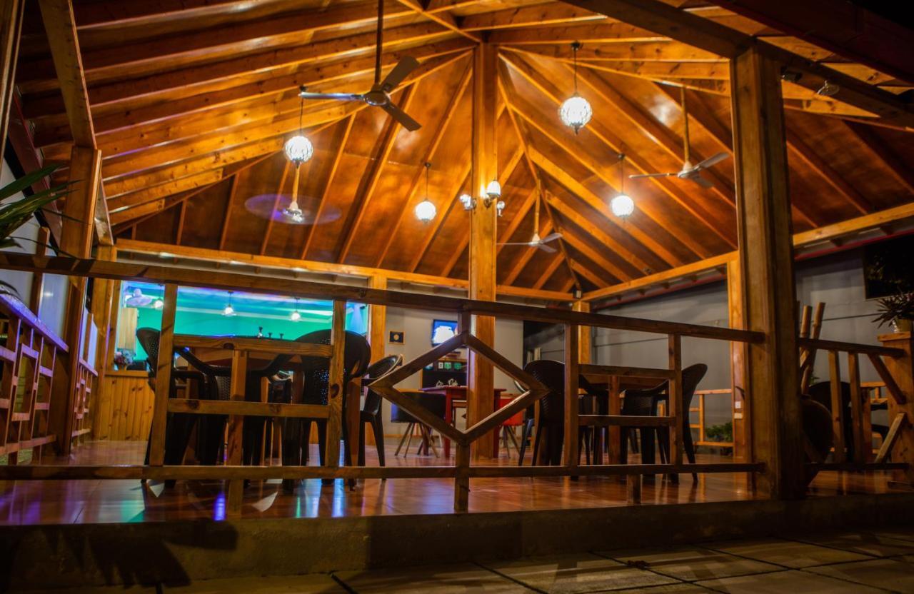 Charming Holiday Lodge- Addu Atoll Meedhoo, Maldives Екстер'єр фото